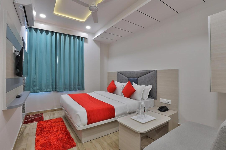Bedroom 3, Hotel Premium Villa, Gandhinagar