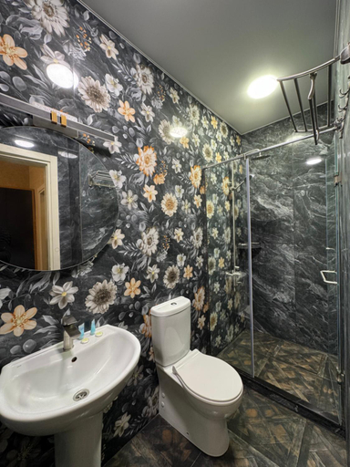 Bathroom 2, Albatross Luxe Hotel, Batumi