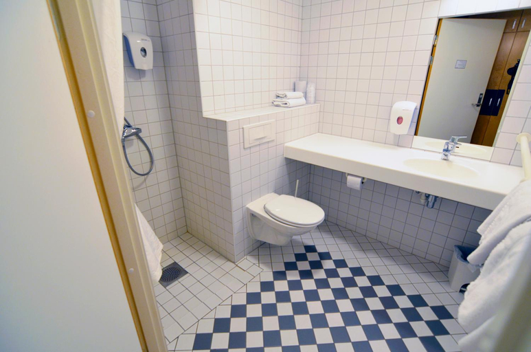 Bathroom 3, Zefyr Hotel, Bodø