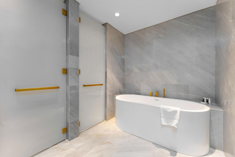Others 3, Maison Privee - Glamourous Apt with Sea Views at FIVE Palm, Dubai