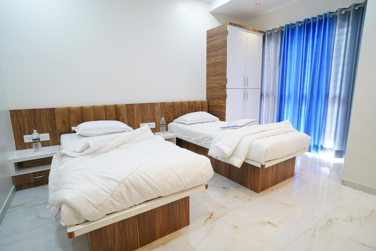 Bedroom 3, Hotel MADHAVAN INN, Satara