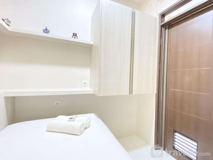 Others 3, Chic and Cozy 2BR at Mekarwangi Square By Travelio, Bandung