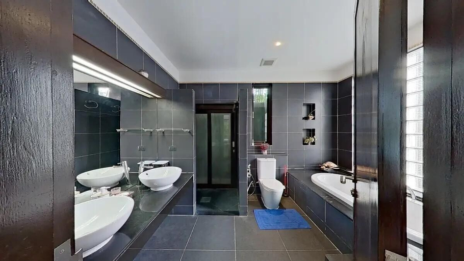 Bathroom 4, Mandala By Villacarte, Pulau Phuket