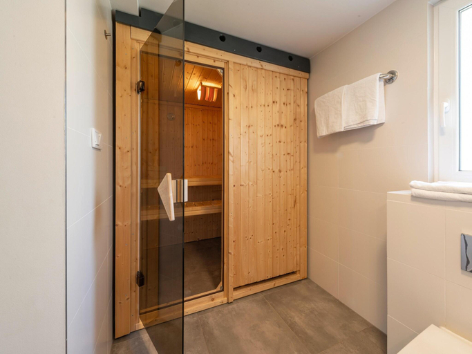 Bathroom, Shared pool and sauna, Mistelgau-Obernsees, Bayreuth