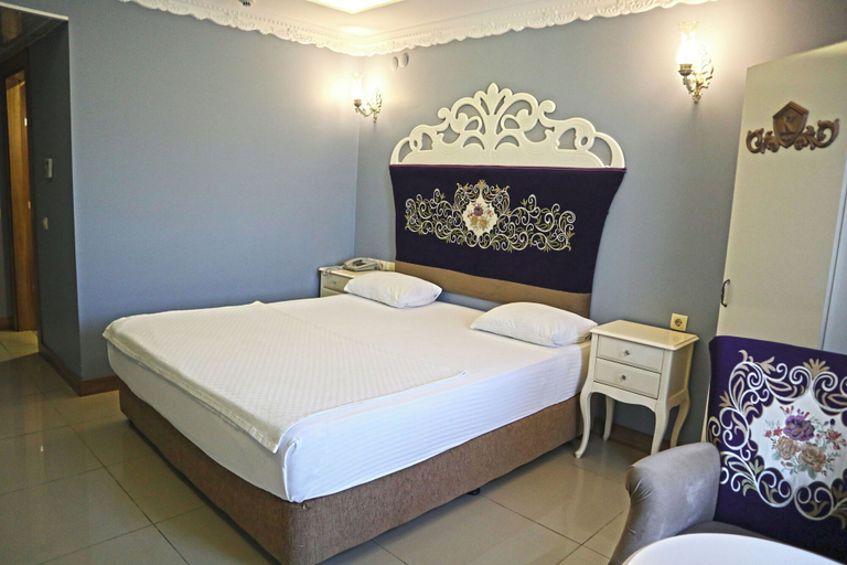 Bedroom 2, Kaya Palas Hotel, Merkez