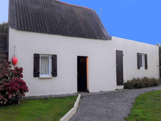 Others 5, House in Brittany near Coastal Hiking Trail, Finistère