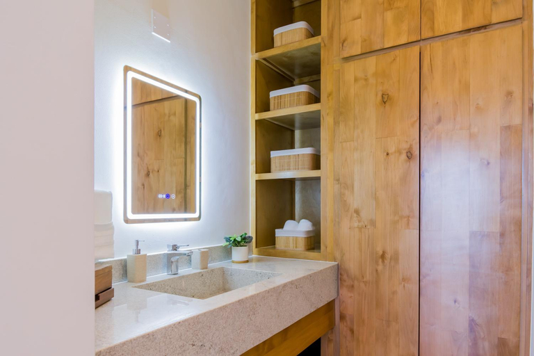 Others 4, Josefa Suites, La Paz