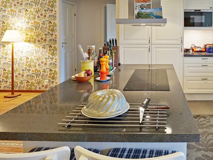Food & Drinks 4, person holiday home in VaTo, Norrtälje