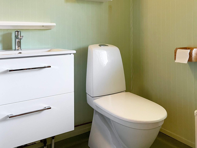 Bathroom, Coastal House with Guest Cottage, Mönsterås