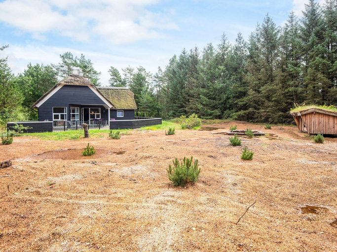 Others 5, 4 Star Holiday Home in Norre Nebel, Varde