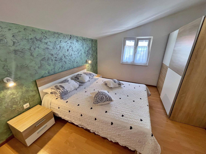 Bedroom 2, Apartment Mara I., Dobrinj