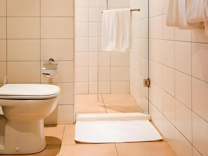 Bathroom 5, Heri Heights Serviced Apartments, Dagoretti North
