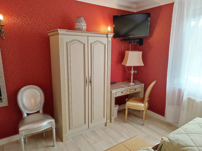 Others 5, l'Auberge des Gourmets Hotel, Jura
