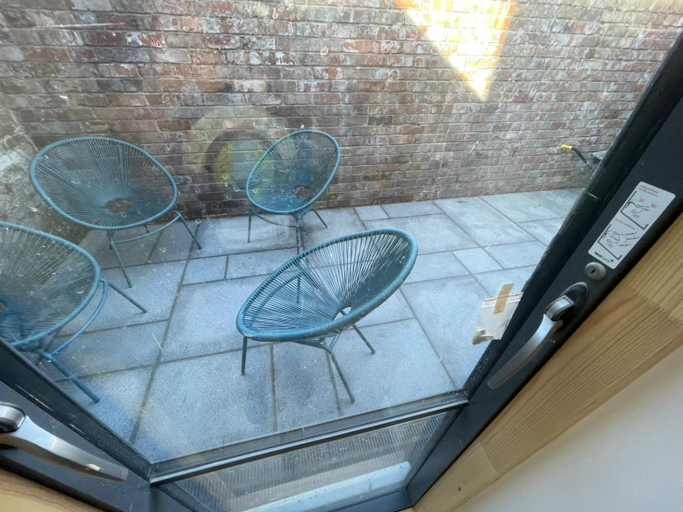 Others 4, Ideal Bristol getaway - 3 bed harbourside home, Bristol