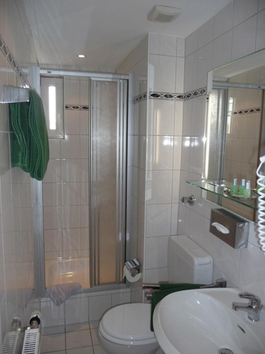 Bathroom 4, hotel sechzehn, Leverkusen