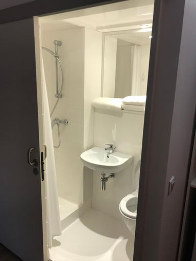 Bathroom 3, AFASEC Residence, Val-de-Marne