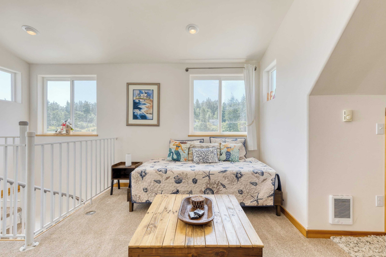 Bedroom 4, Sisters by the Sound by Avantstay Beach Access, Island