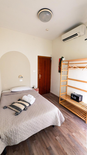 Bedroom 2, Americana Beach House, Rimini