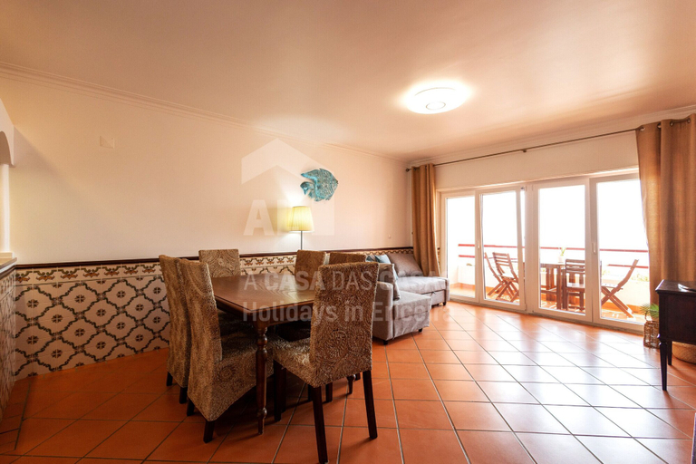 Room 4, Mar Vista by Acasadascasas, Mafra