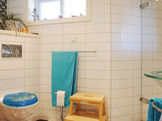 Bathroom 3, person holiday home in tanumshede-By Traum, Tanum