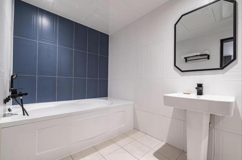 Bathroom, Hotel RIACE, Suwon