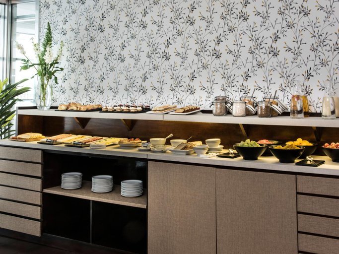 Food & Drinks 5, HTL City Baires, Distrito Federal