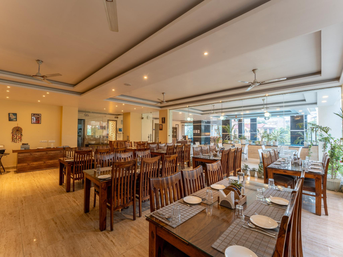 Food & Drinks 5, Moustache Rishikesh Luxuria, Garhwal