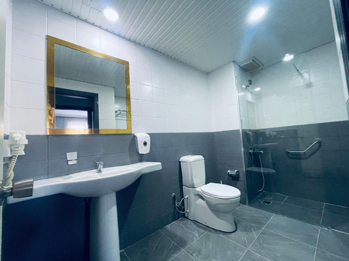 Bathroom 5, Grand Alisa Hotel, Alanya