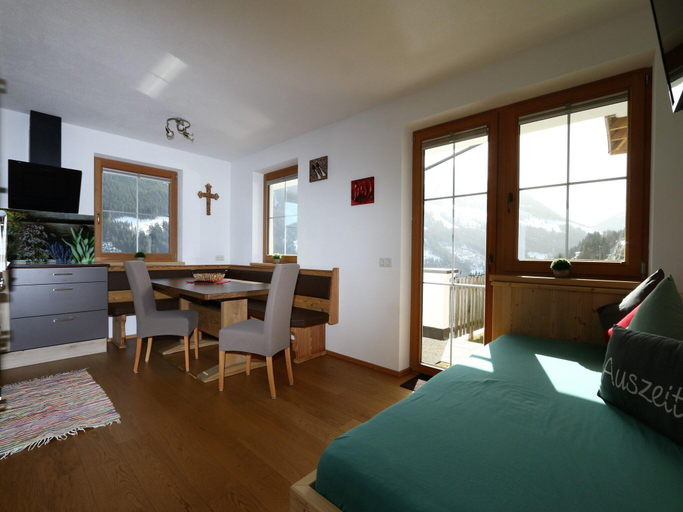 Bedroom 2, Apartment in Fugenberg near Spieljochbahn, Schwaz