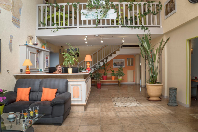 Public Area 2, Contact Hotel O'Nice Saintes, Charente-Maritime
