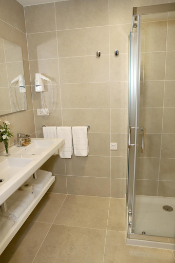 Bathroom 2, VIA XIX, Pontevedra