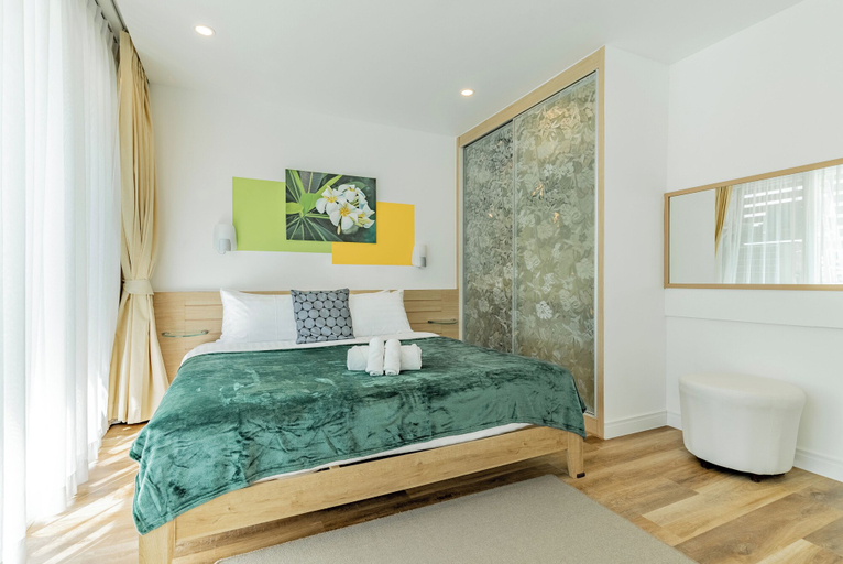 Room 5, The Baycliff By Villacarte, Phuket Island
