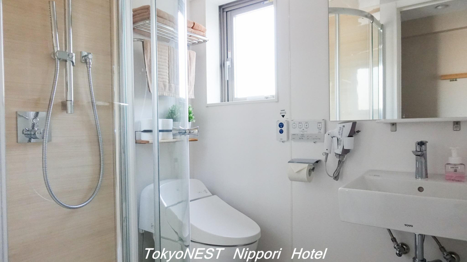 Bathroom 3, TokyoNEST NIPPORI, Taitō