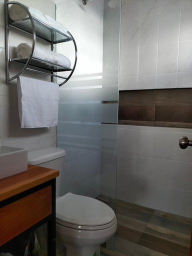 Bathroom 4, KC Hotel & Suites, Comitán de Domínguez