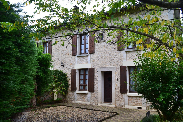 Others 3, Les Bruyeres B&B, Charente