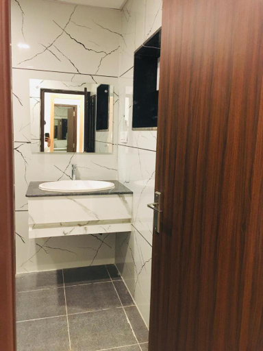 Bathroom 4, Gateway Premium Inn, Bangalore Rural