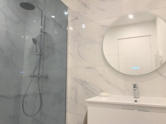 Bathroom 3, Apartment in Audierne near Sandy Beach, Finistère