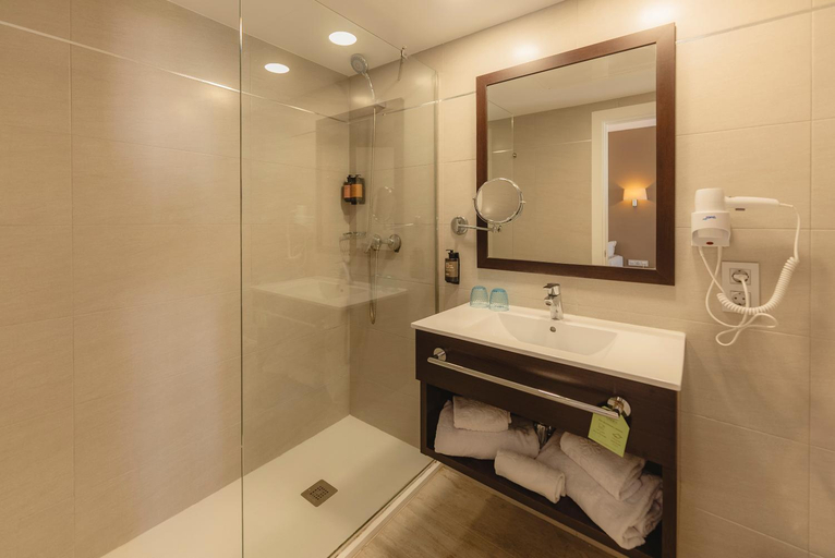 Bathroom 5, Garden Saladina - Adults Only, Baleares