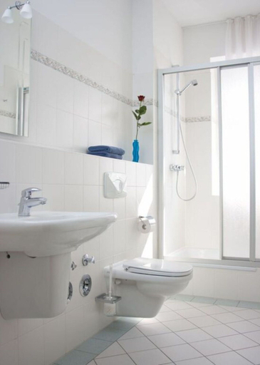 Bathroom, Cormorant in the Villa Malepartus Binz, Vorpommern-Rügen