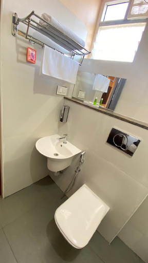 Bathroom, Hotel CLassic comfort, Bangalore