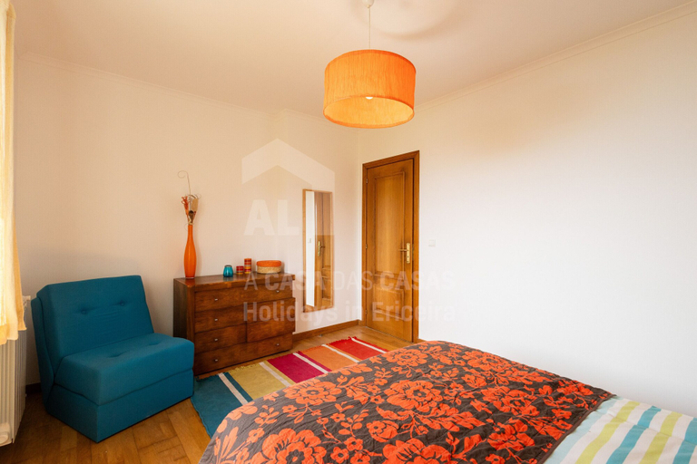 Room 4, Infinity Waves by Acasadascasas, Mafra
