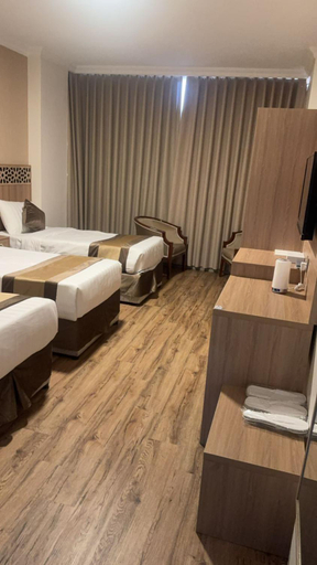 Bedroom 2, فندق صفا طيبة Safa Taiba Hotel, Al Madinah Al Munawwarah