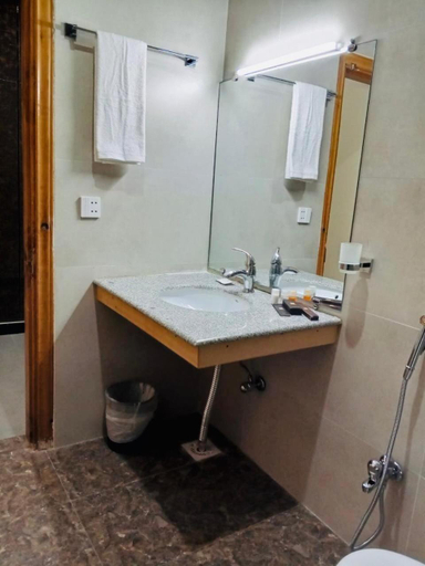 Bathroom 2, Legend Hotel Kalam, Malakand