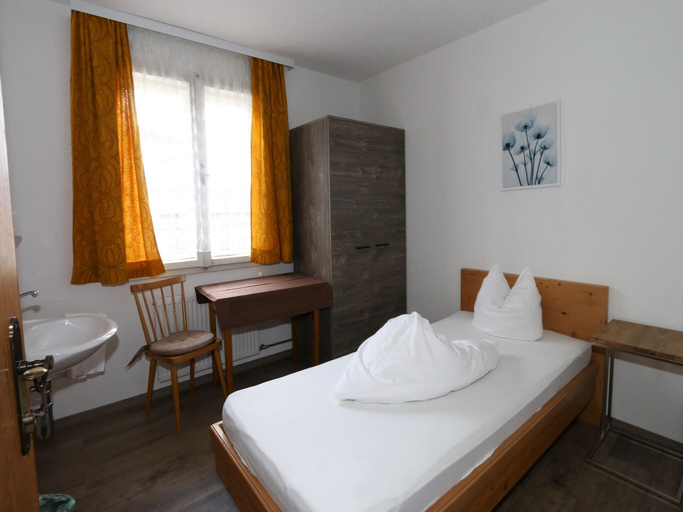 Bedroom 2, Chalet in Fugen near Spieljochbahn, Schwaz