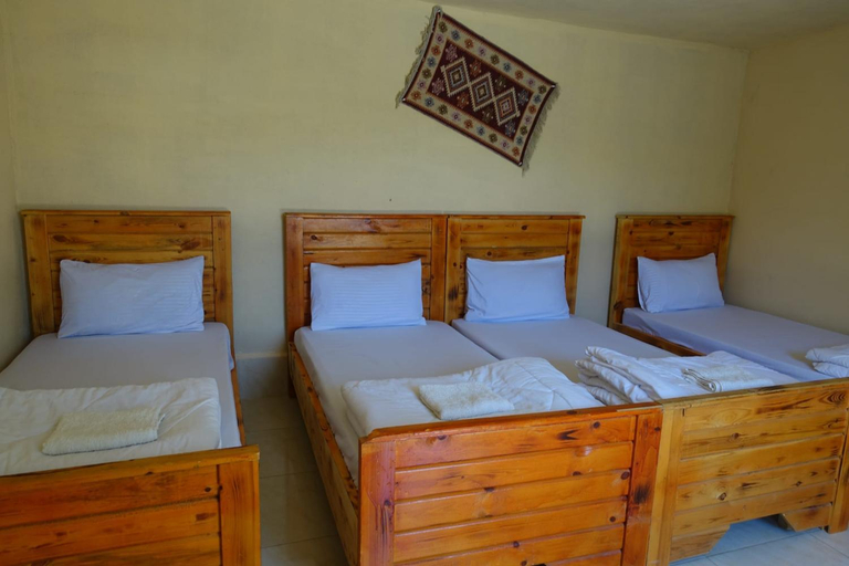 Bedroom 2, Dana local life Eco Lodge, Bsaira