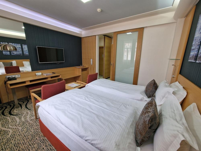 Bedroom 3, Spa Hotel ULRIKA, Karlovy Vary