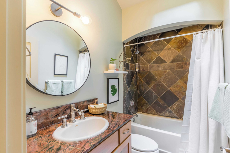 Bathroom 3, The Cottage at Herons Roost by Avantstay, Island