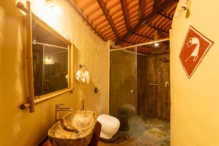Bathroom 2, The parijat cottages, Uttara Kannada