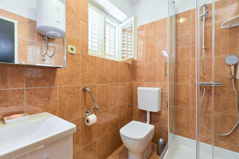 Bathroom 3, Apartments Mandy, Dubrovnik