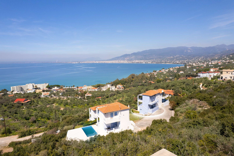 Room 3, Modern Seaview Nest With Pool Panoramic Views, Peloponnese